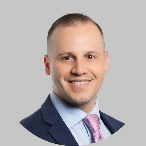 ©Betsy-Barron_Photography-1489_JOE-MIRABILE-crop2-fotor-20250212173529-removebg-preview